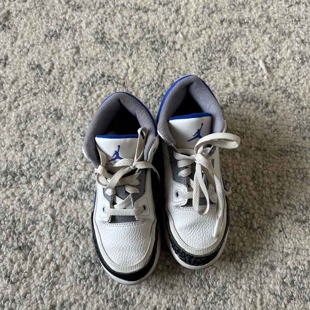 Kids Retro Jordan 3 White and Blue Sneakers